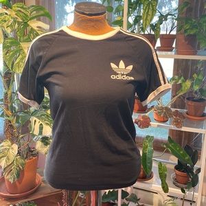 Adidas tshirt